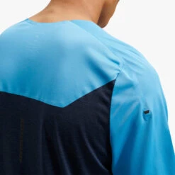 On Running Men's On Performance-T - 102.00419 -On Running 102 00419 performance t ss22 niagara navy m g5 png