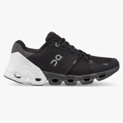 On Running 32 'On Running' Men's Cloudflyer 4 - Black / White