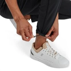 On Running Women's On Active Pants - 256.00274 -On Running Small JPEG active pants fw21 black w g4