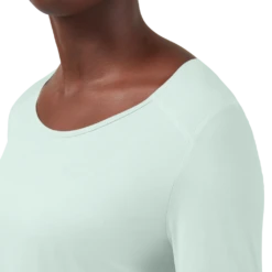 On Running Women's On Performance Long-T - 213.00239 -On Running Small PNG SS21 Performance Long T Mineral W Pack Shot 7