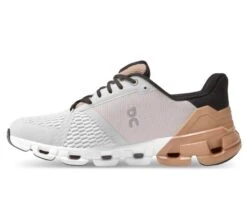 On Running Women's On Cloudflyer II - 21.99566 -On Running zm3